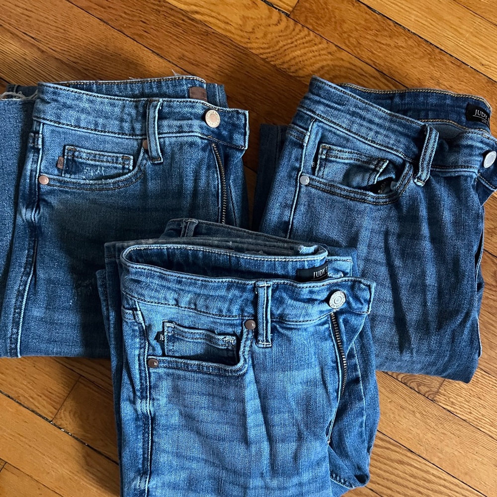 Judy Blue Jeans - Bundle of 3 pairs- 2 straight leg, 1 slim fit